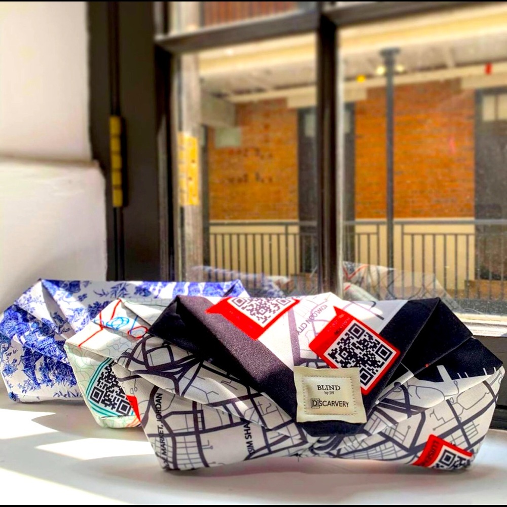 🆕 HK Designer Satin Printed Clutch—BLIND by JW